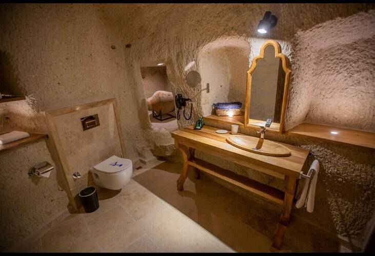 Anka Cave Suites