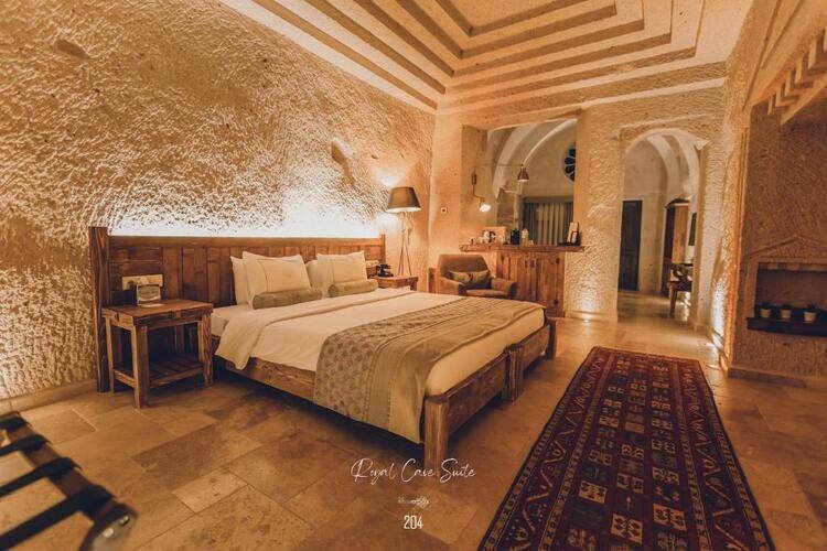 Anka Cave Suites