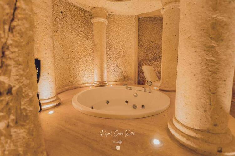 Anka Cave Suites