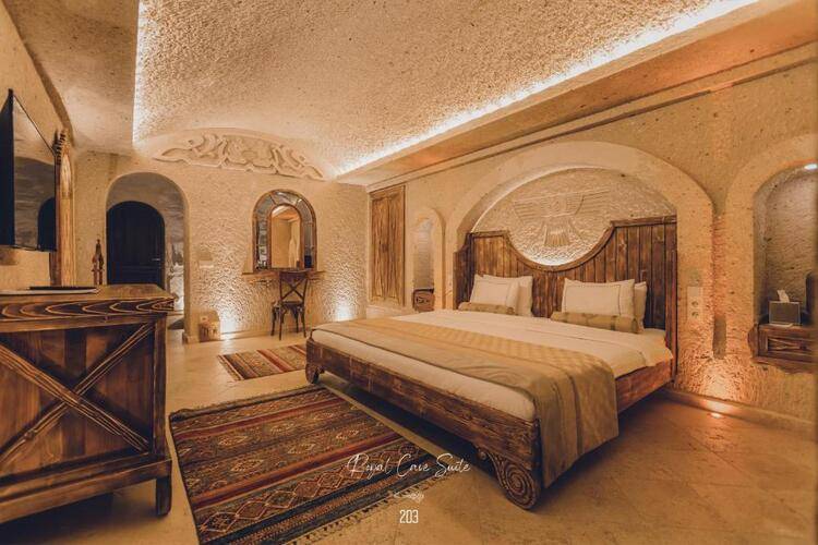 Anka Cave Suites