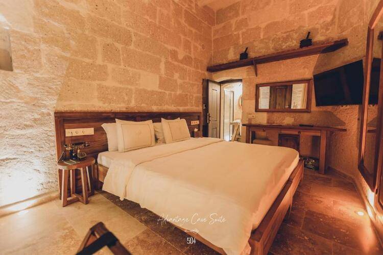 Anka Cave Suites