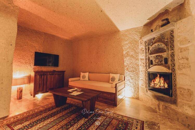 Anka Cave Suites