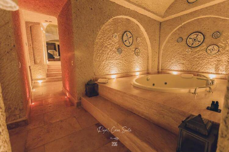 Anka Cave Suites