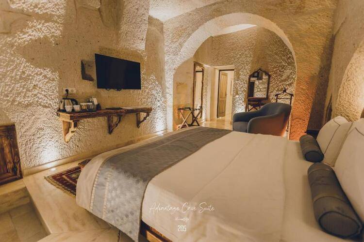 Anka Cave Suites