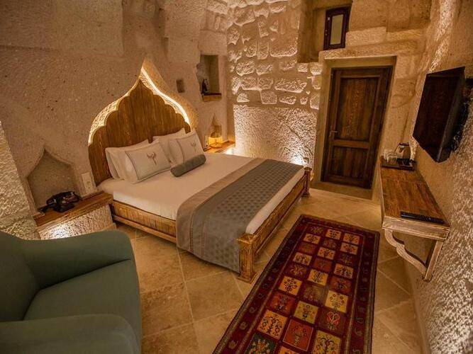 Anka Cave Suites