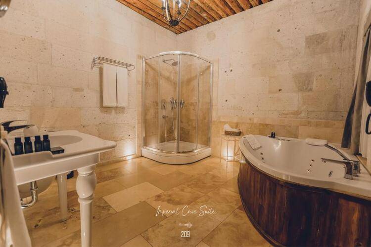 Anka Cave Suites