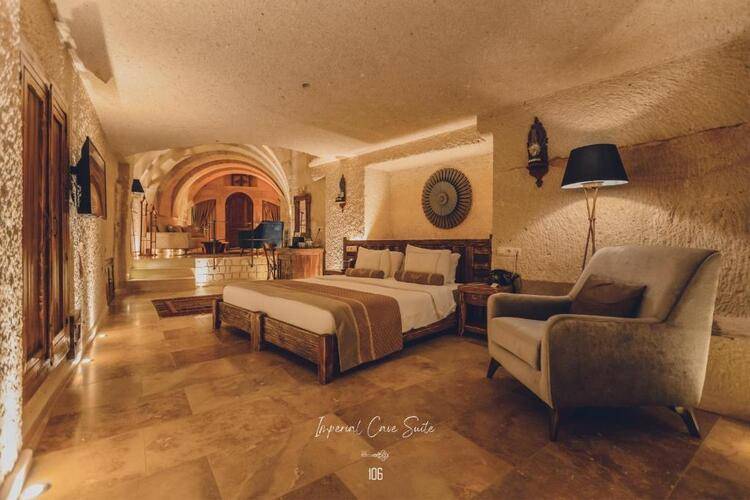 Anka Cave Suites
