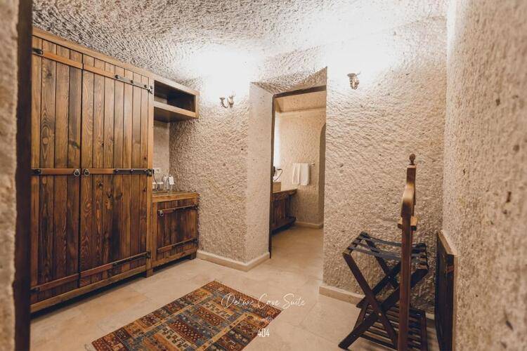 Anka Cave Suites