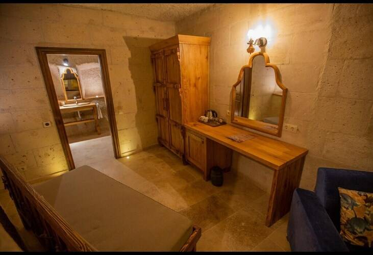 Anka Cave Suites