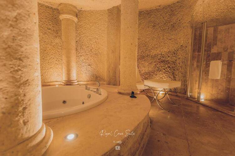 Anka Cave Suites