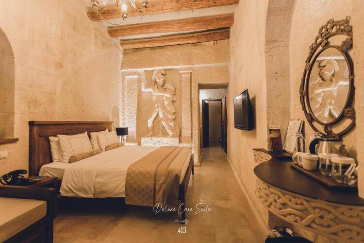 Anka Cave Suites