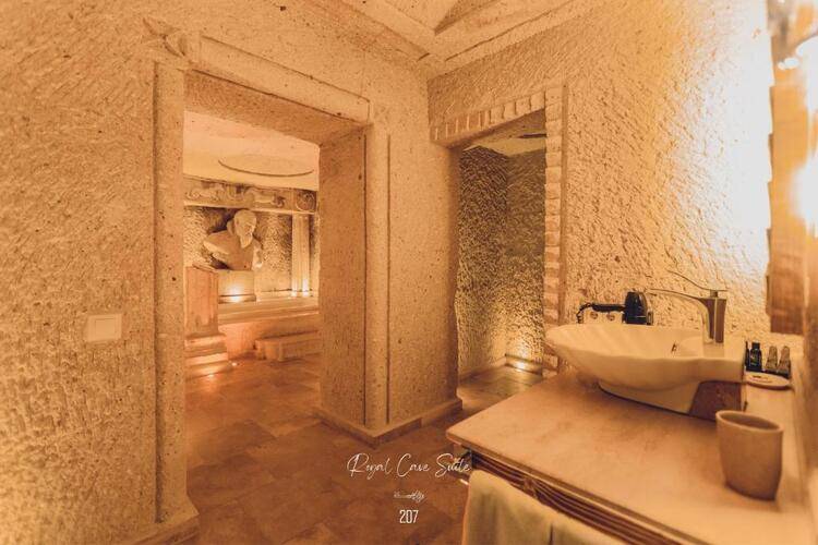 Anka Cave Suites