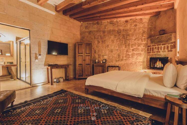Anka Cave Suites