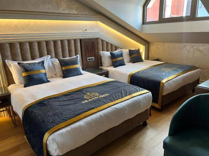 Manors Hotel