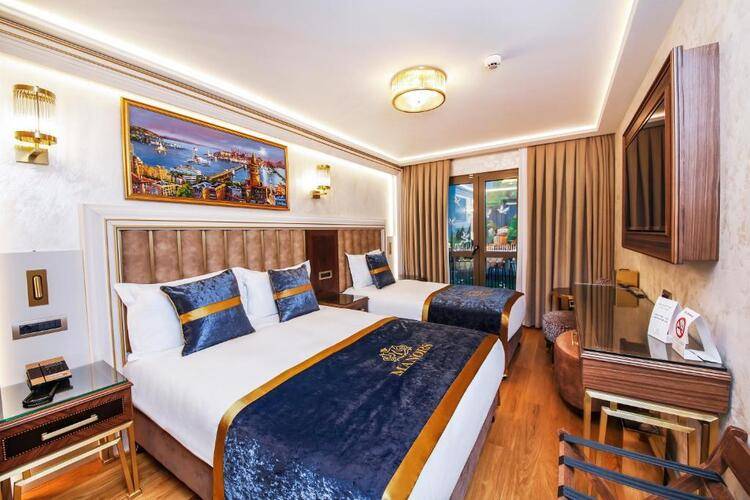 Manors Hotel