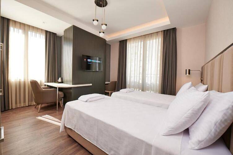 Livinton Hotel