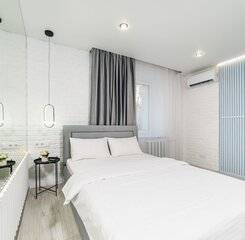 $item['hotel']['name']