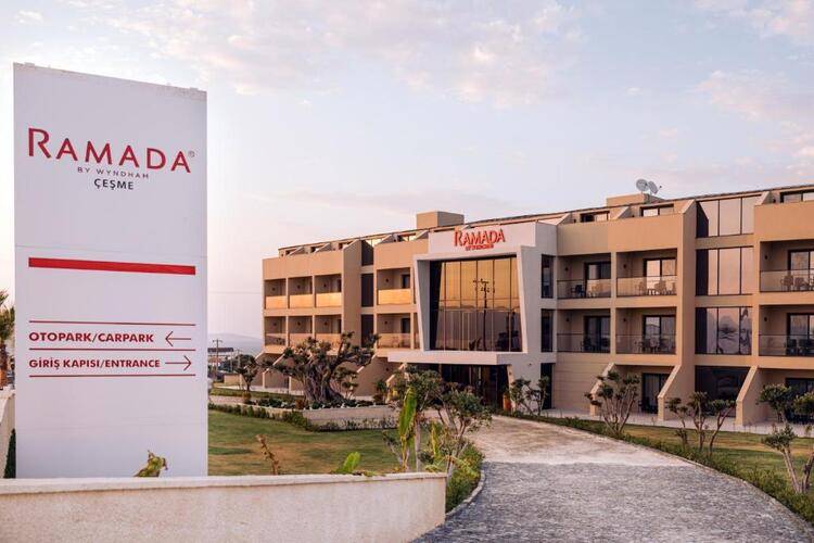 Ramada By Wyndham Cesme Hotel