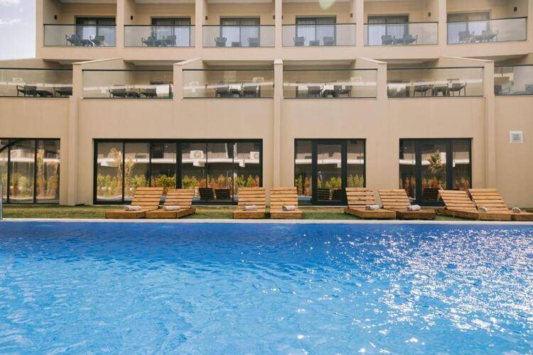 Ramada By Wyndham Cesme Hotel