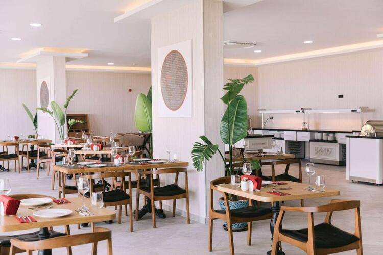 Ramada By Wyndham Cesme Hotel