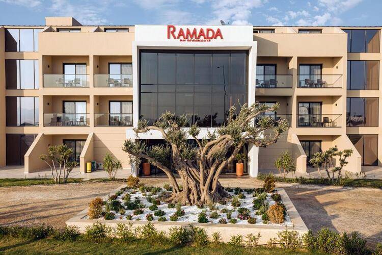 Ramada By Wyndham Cesme Hotel