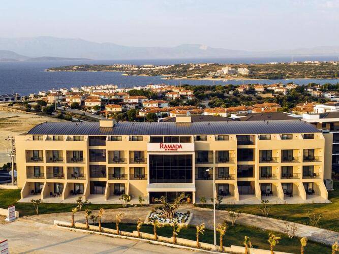 Ramada By Wyndham Cesme Hotel