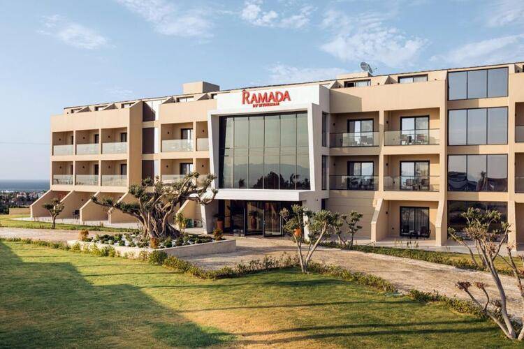 Ramada By Wyndham Cesme Hotel