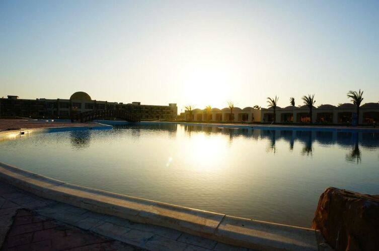 Amarina Queen Resort