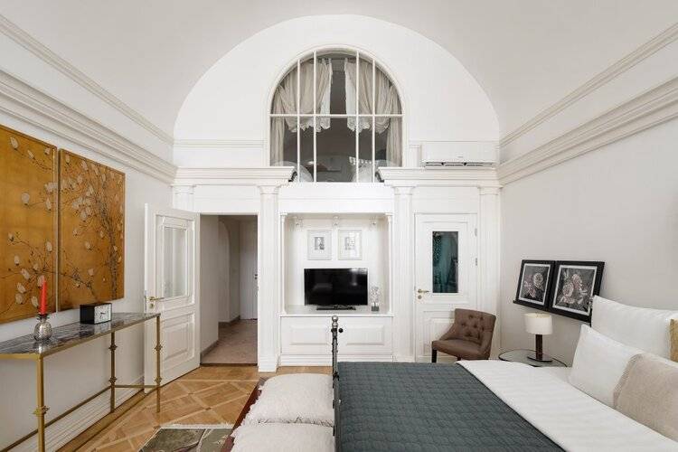Двухуровневые Апартаменты 160м² С Видом На Собор От Minin Apartments