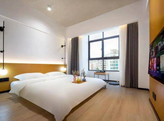 Daisy Inn Sanya