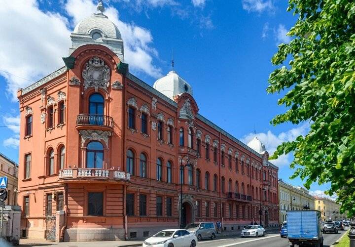 Letyourflat (Лэтюфлэт) На Набережной Макарова