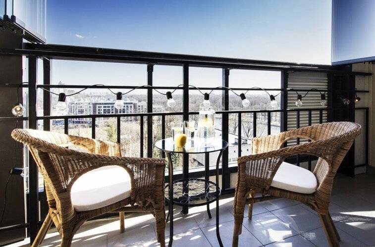 Апартаменты Cozy River And Park View Apartment