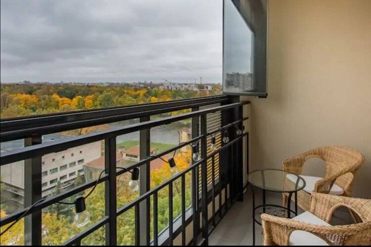 Апартаменты Cozy River And Park View Apartment