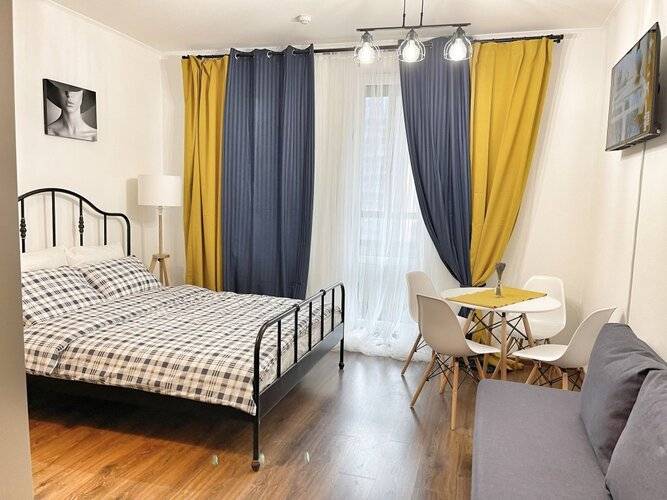 Квартира Loft Studio On Komendantskiy