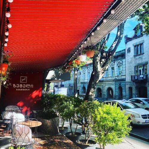 Zemeli Hotel