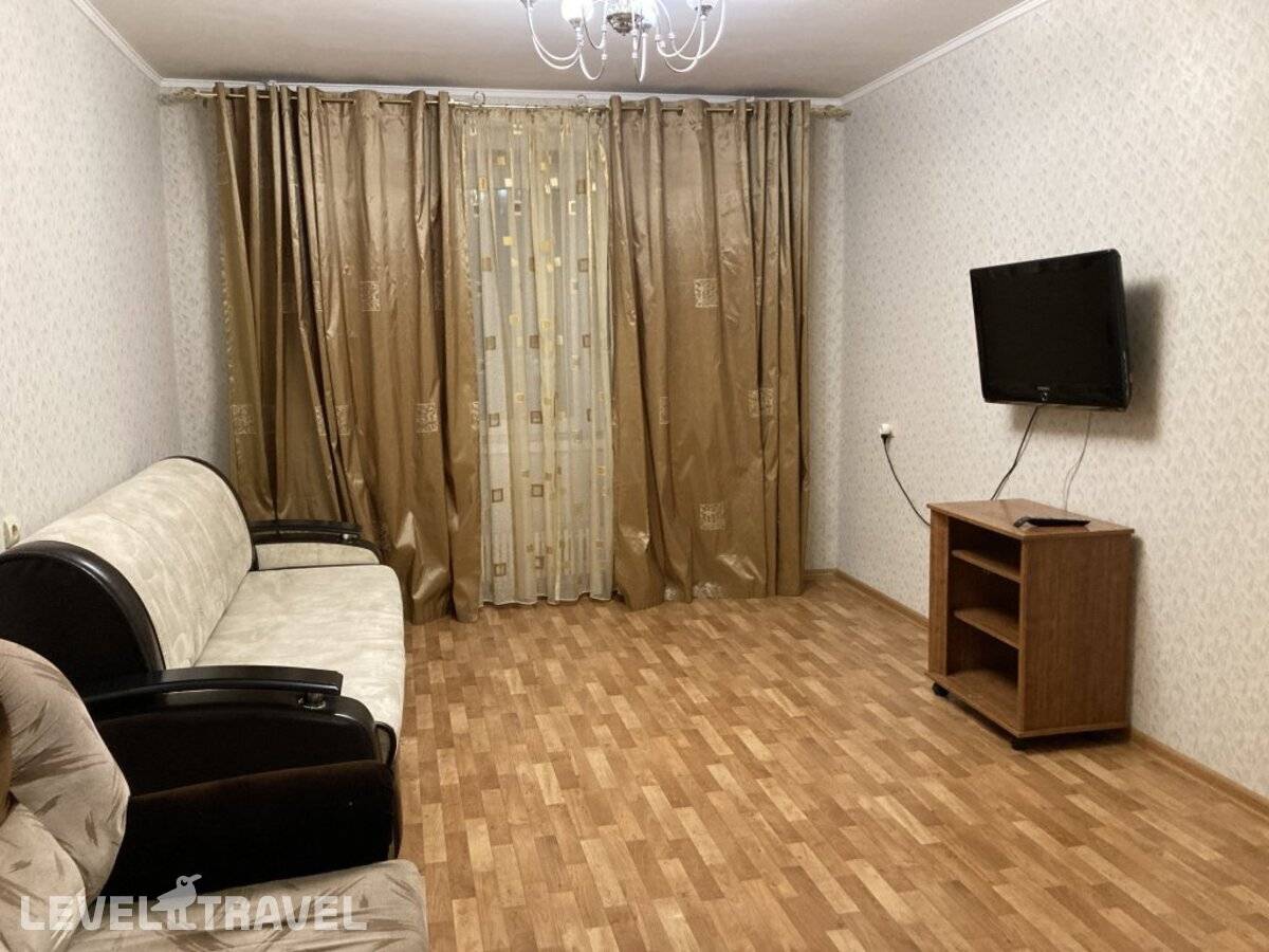 фотографии отеля Трехкомнатная Квартира На Абсалямова в Россия(Ново-Савиновский район) - фото №1