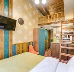 $item['hotel']['name']