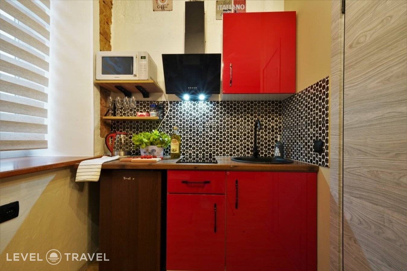 фотографии отеля Alpine Castle в Россия(Фрунзенский район) - фото №11