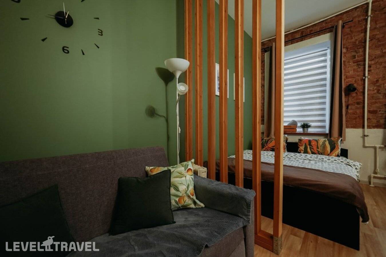 фотографии отеля Alpine Castle в Россия(Фрунзенский район) - фото №2