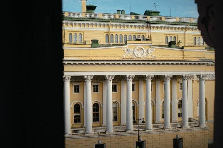 Апартаменты Minin С Видом На Александринский Театр