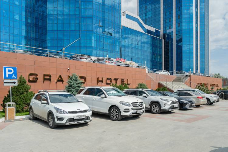 Marins Grand Hotel Астрахань