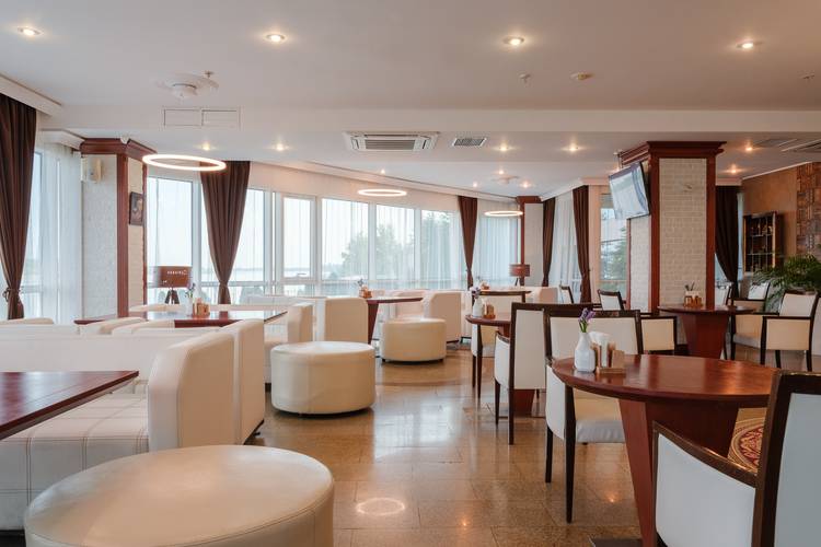 Marins Grand Hotel Астрахань