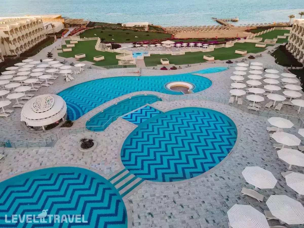 Sirena Beach Resort And Spa