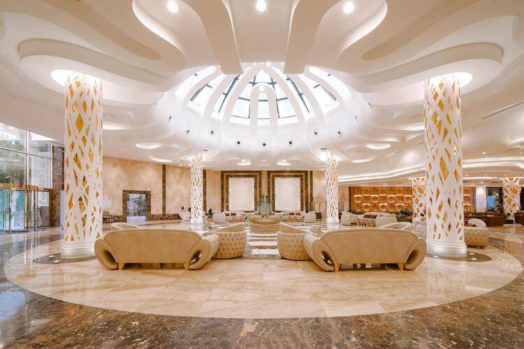 Sirena Beach Resort And Spa