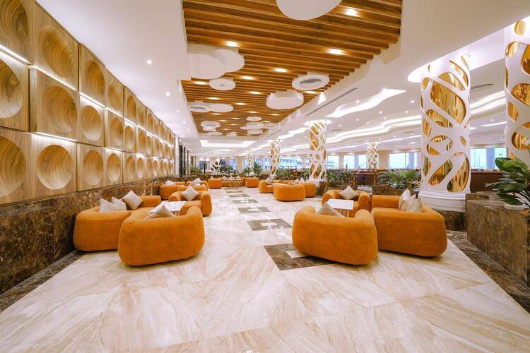 Sirena Beach Resort And Spa