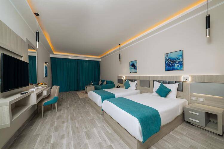 Sirena Beach Resort And Spa