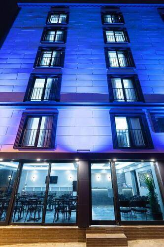 Ria Suites Hotel