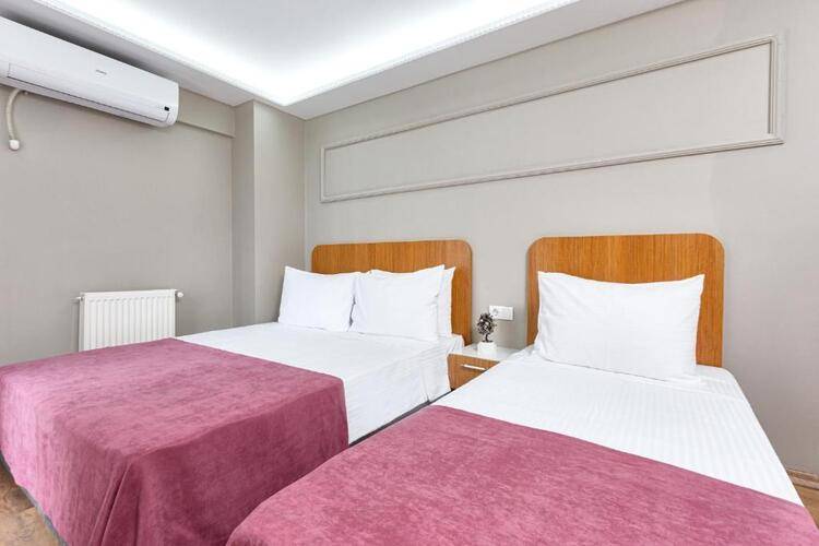 Ria Suites Hotel