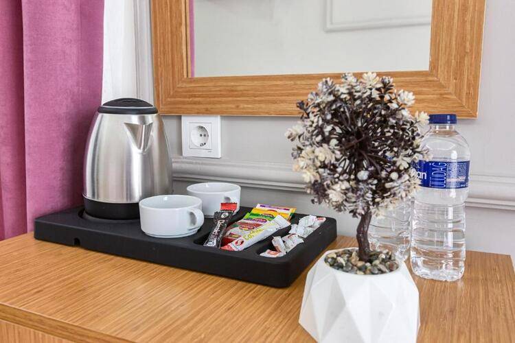 Ria Suites Hotel