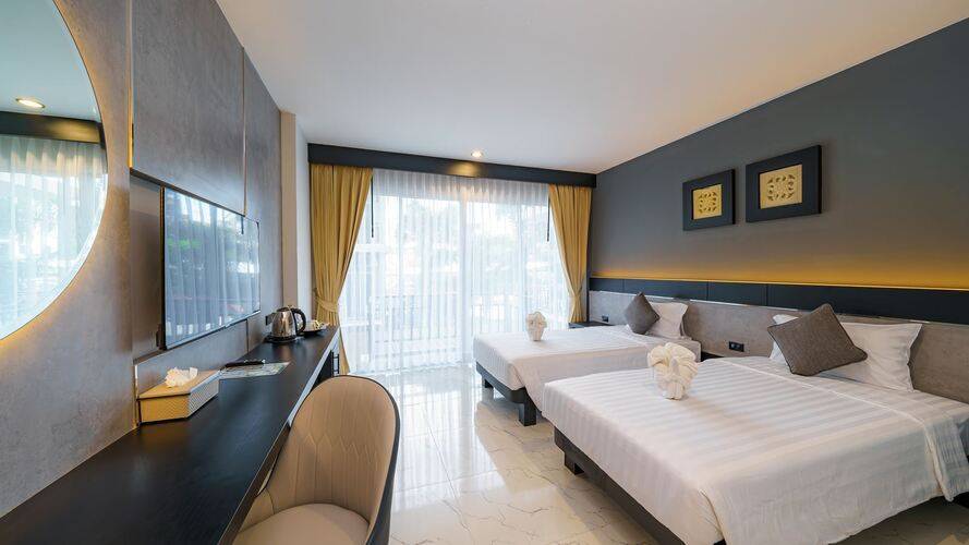 Lhc Hotel And Resort